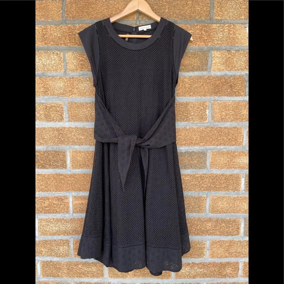 Rebecca Taylor Mixed Eyelet Tie Waist Dress size 4 - Picture 3 of 12